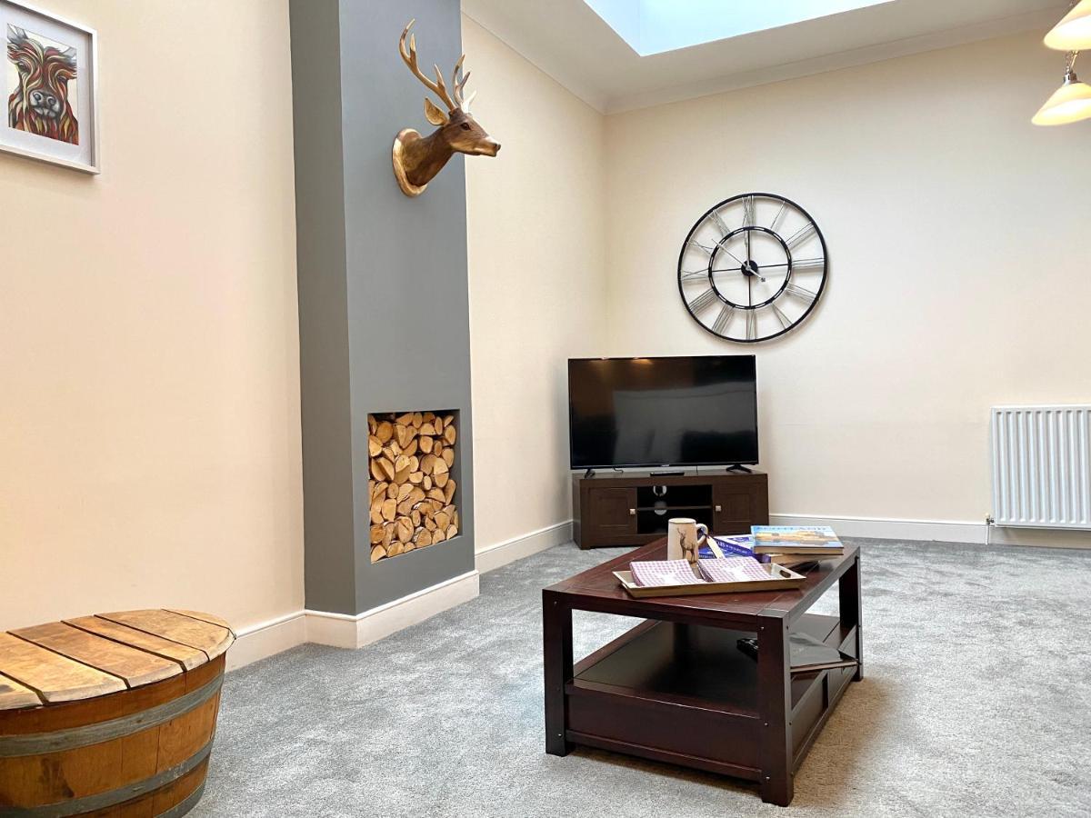 Serviced Accommodation Moray Lesmurdie House, Elgin - Free Parking, Free Wifi Exteriér fotografie